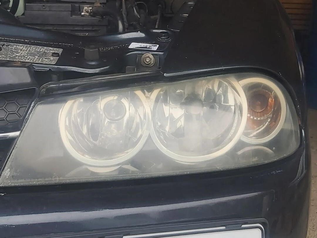 renovace světel PŘED