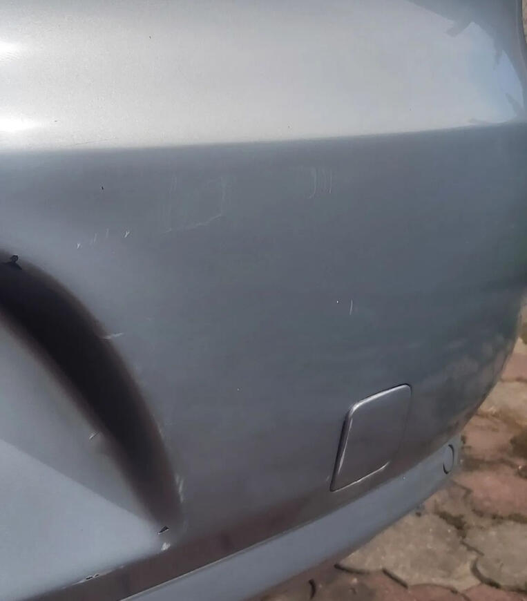 renovace laku, odstranění škrábanců PŘED